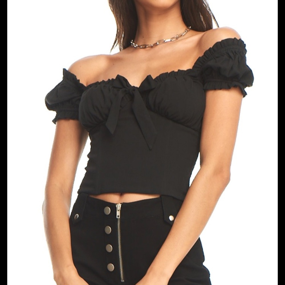 I.AM.GIA Naomi Top in Black